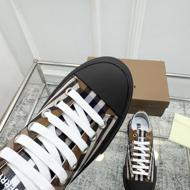BURBERRY 26S VINTAGE CHECK LOW TOP SNEAKERS IN BLACK AND BROWN CANVAS