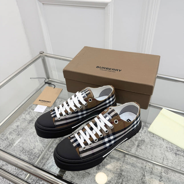 BURBERRY 26S VINTAGE CHECK LOW TOP SNEAKERS IN BLACK AND BROWN CANVAS