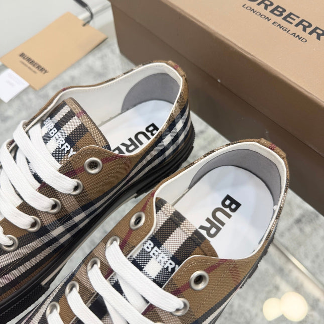 BURBERRY 26S VINTAGE CHECK LOW TOP SNEAKERS IN BLACK AND BROWN CANVAS
