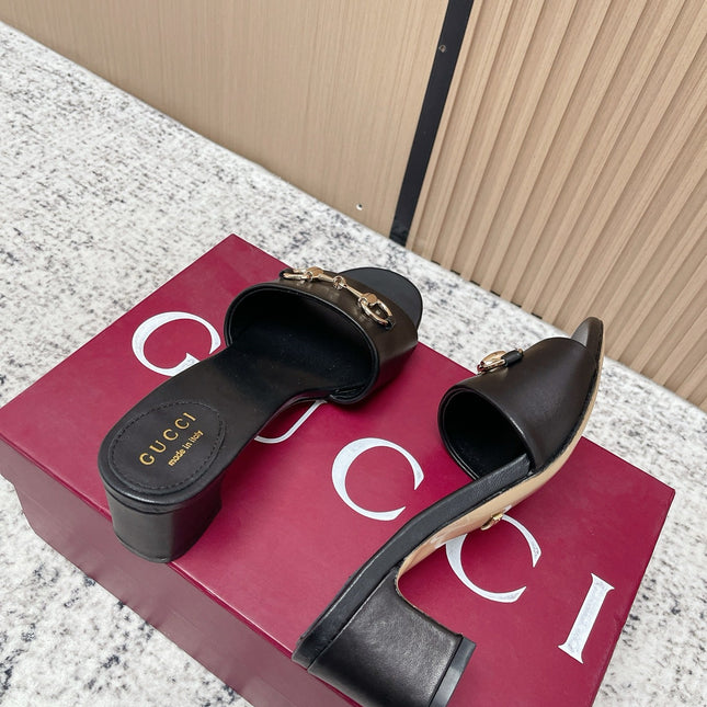 GUCCI 26S HORSEBIT MID-HEEL SANDALS IN BLACK CALFSKIN