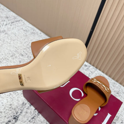 GUCCI 26S HORSEBIT MID-HEEL SANDALS IN BROWN CALFSKIN