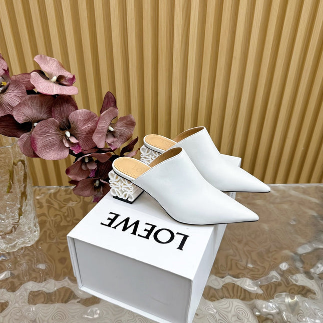 LOEWE 26S POINTED MULE PUMPS 45MM IN WHITE CALFSKIN WITH ANAGRAM HEEL