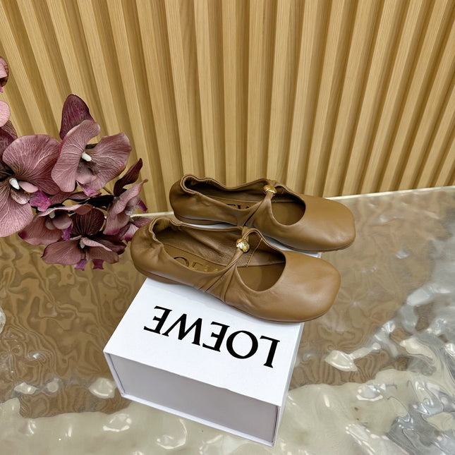 LOEWE 26S BALLET FLATS IN BROWN CALFSKIN