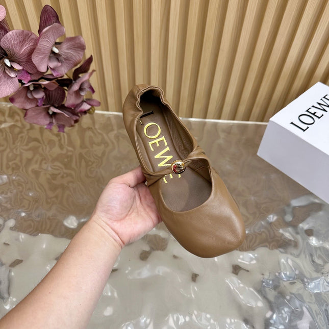 LOEWE 26S BALLET FLATS IN BROWN CALFSKIN
