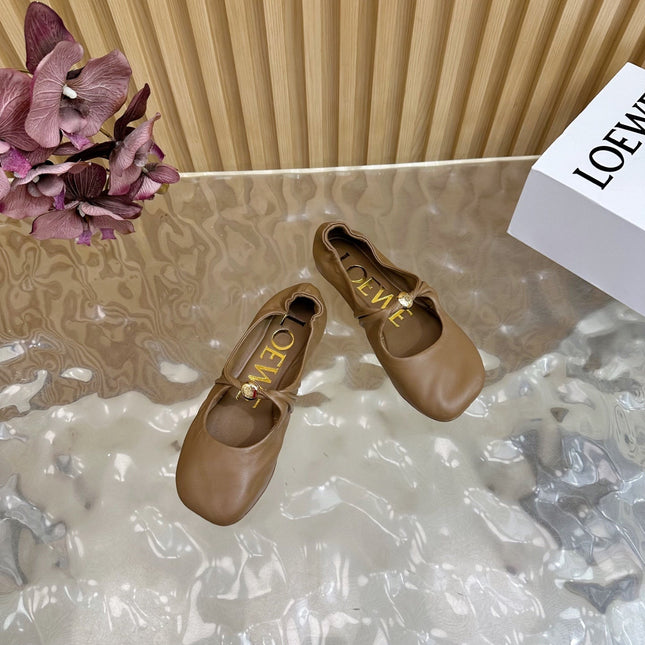 LOEWE 26S BALLET FLATS IN BROWN CALFSKIN