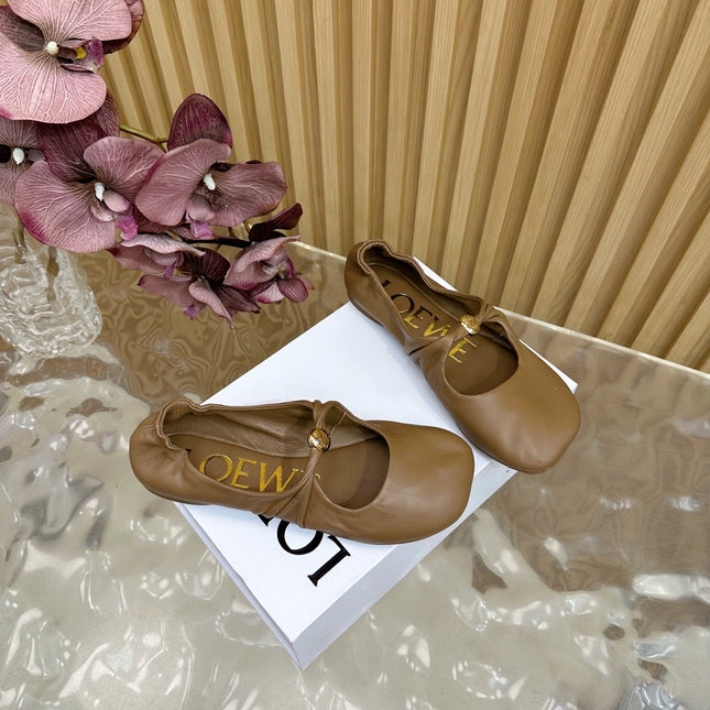 LOEWE 26S BALLET FLATS IN BROWN CALFSKIN