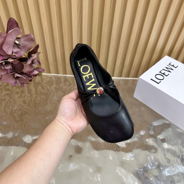 LOEWE 26S BALLET FLATS IN BLACK CALFSKIN