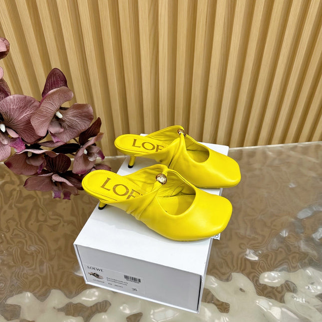 LOEWE 26S PEBBLE SOFT MULE IN YELLOW LAMBSKIN GOLD HARDWARE