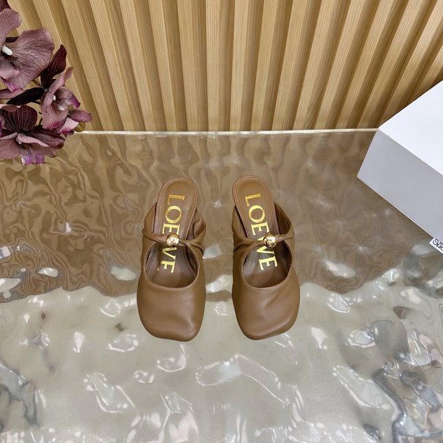 LOEWE 26S PEBBLE SOFT MULE IN BROWN LAMBSKIN GOLD HARDWARE
