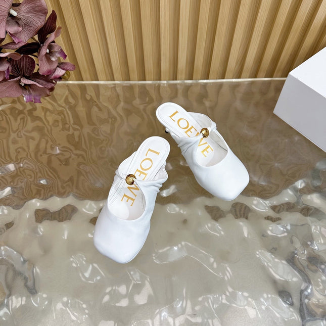 LOEWE 26S PEBBLE SOFT MULE IN WHITE LAMBSKIN GOLD HARDWARE