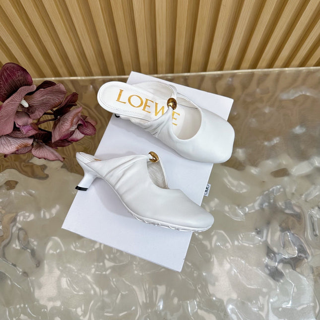 LOEWE 26S PEBBLE SOFT MULE IN WHITE LAMBSKIN GOLD HARDWARE