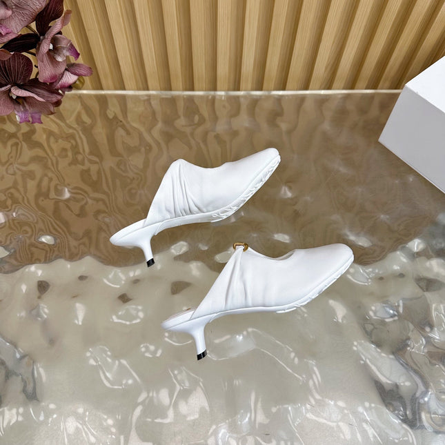 LOEWE 26S PEBBLE SOFT MULE IN WHITE LAMBSKIN GOLD HARDWARE