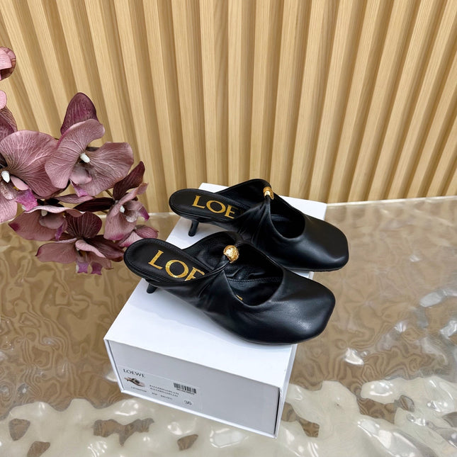 LOEWE 26S PEBBLE SOFT MULE IN BLACK LAMBSKIN GOLD HARDWARE