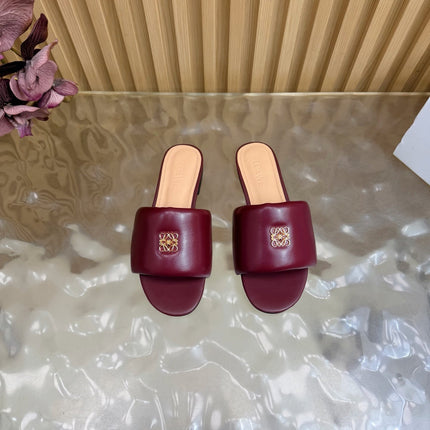 LOEWE 26S SLIDE SANDALS IN BURGUNDY RED ANAGRAM PADDED LAMBSKIN