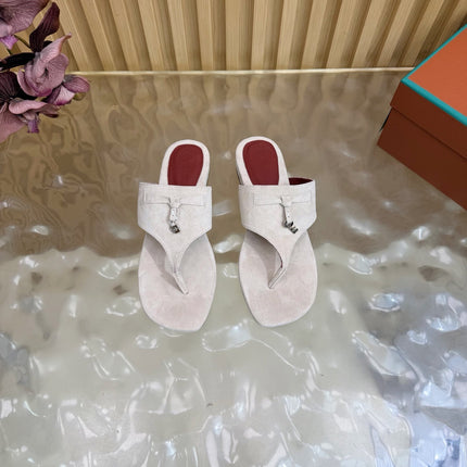 LP 26S THONG SANDALS IN CREAM WHITE SUEDE SILVER HARDWARE