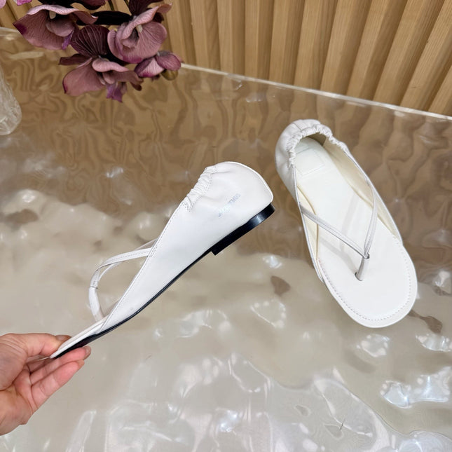 JACQUEMUS 26S CLOSED-BACK THONG SANDALS IN WHITE CALFSKIN