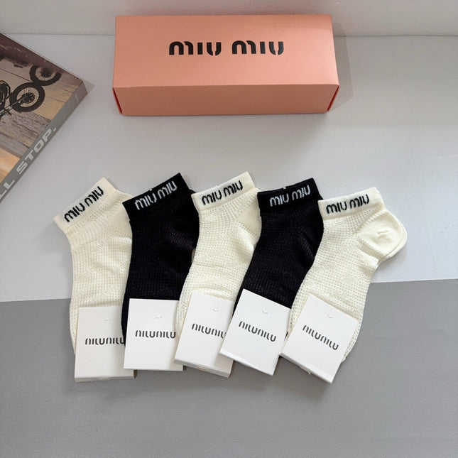 MIUMIU 26S ANKLE SOCKS 417783 (1 BOX)