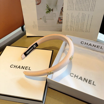 CHANEL 26S HEADBAND IN LIGHT PINK FABRIC 505251