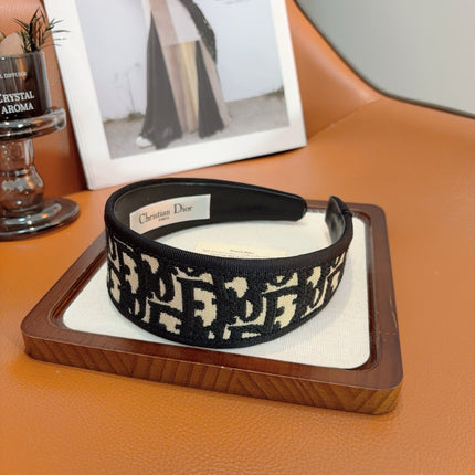 DIOR 26S HEADBAND IN BLACK AND WHITE FABRIC 494580