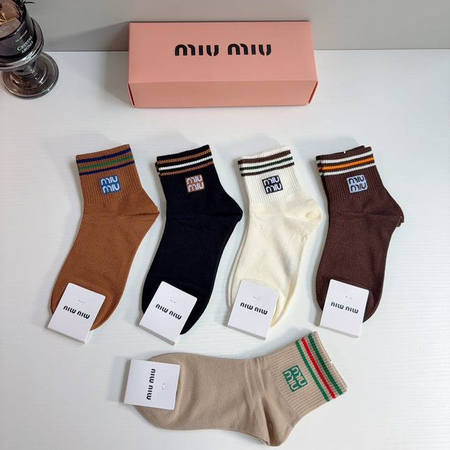 MIUMIU 26S ANKLE SOCKS 413900 (1 BOX)