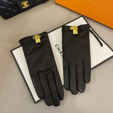 GLOVES IN BLACK LAMBSKIN WITH GOLD HARDWARE 465064