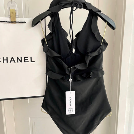 CC BIKINI SWIMSUIT SET BLACK AND RUFFLED TRIM 622180