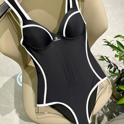 SWIMSUIT BODYSUIT IN BLACK AND WHITE STRIPED 627831