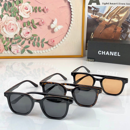 CHANEL 26S SQUARE FRAME IN ACETATE 511832