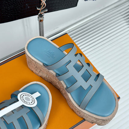 ISABELLA SANDAL SKY CALFSKIN