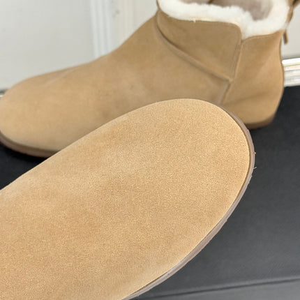 ALAIA 26S SNOW BOOTS IN DARK BEIGE SUEDE AND WOOL
