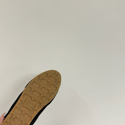 RETRO SNEAKERS IN BLACK MESH AND SUEDE