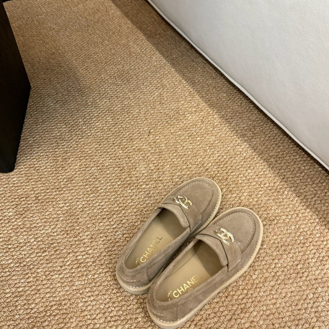 CHANEL 26S LOAFER IN TAUPE BROWN SUEDE CC LOGO