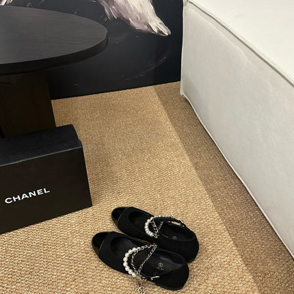 CHANEL 26S MARY JANE PEARL STRAP FLATS IN BLACK CALFSKIN