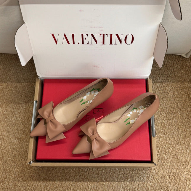 VALENTINO 26S HIGH HEEL SHOES IN NUDE PINK CALFSKIN WITH BOW