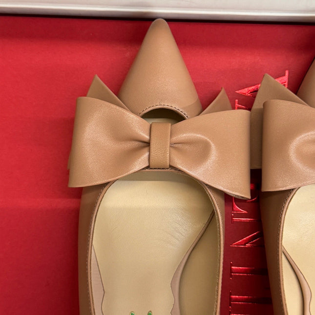 VALENTINO 26S HIGH HEEL SHOES IN NUDE PINK CALFSKIN WITH BOW