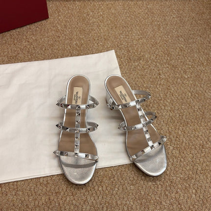 VALENTINO 26S ROCKSTUD HIGH HEEL SANDALS IN SILVER CALFSKIN