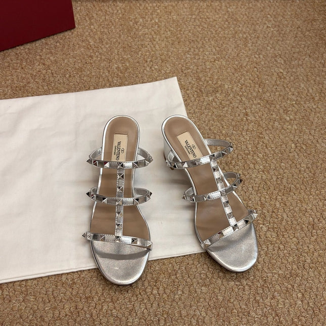 VALENTINO 26S ROCKSTUD HIGH HEEL SANDALS IN SILVER CALFSKIN