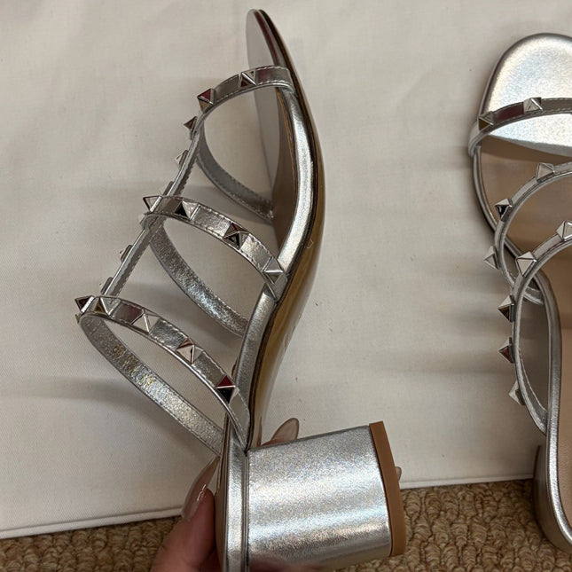 VALENTINO 26S ROCKSTUD HIGH HEEL SANDALS IN SILVER CALFSKIN