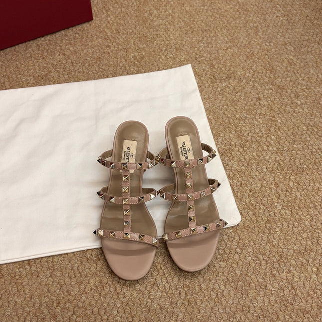 VALENTINO 26S ROCKSTUD HIGH HEEL SANDALS IN BLUSH NUDE CALFSKIN
