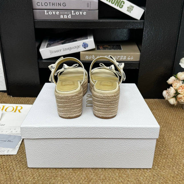 DIOR 26S WEDGE SANDAL IN BEIGE CANVAS AND CALFSKIN