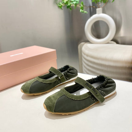 MIUMIU 26S RUCHES NAPPA BALLERINAS IN ARMY GREEN SUEDE AND FABRIC