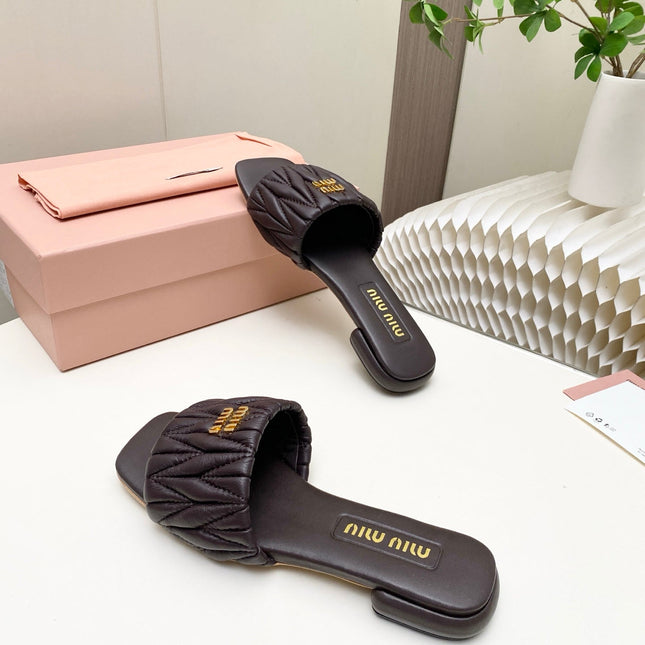 MIUMIU 26S MATELASSE SLIDES IN DARK BROWN CALFSKIN