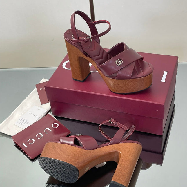GUCCI 26S DOUBLE G LOGO PLATFORM SANDAL HEELS 130MM IN BURGUNDY RED CALFSKIN