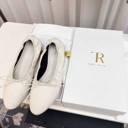 THE ROW 26S BALLET FLATS IN IVORY WHITE CALFSKIN ELASTIC TRIM WITH BOW