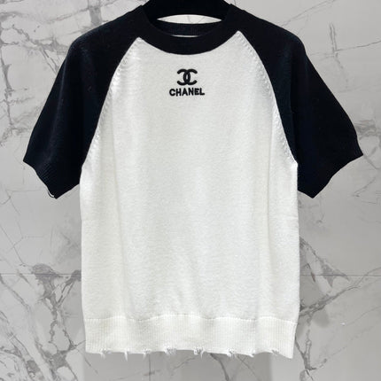 CHANEL 26S SHORT-SLEEVE KNIT TOP 957