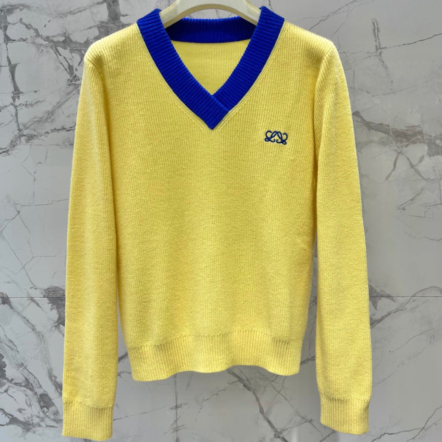 LOEWE 26S V-NECK KNITTED SWEATER 555
