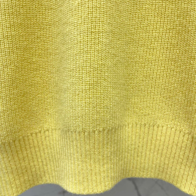 LOEWE 26S V-NECK KNITTED SWEATER 555