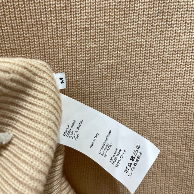 LOEWE 26S V-NECK KNITTED SWEATER 554