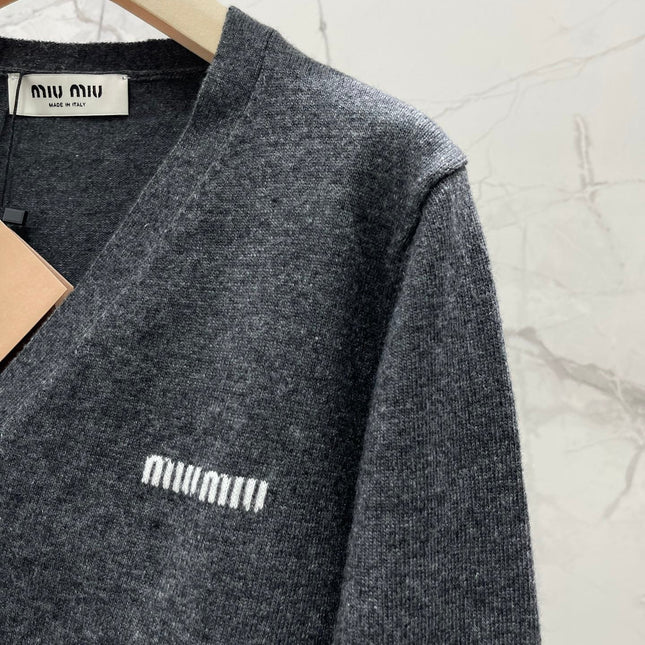 MIUMIU 26S V-NECK KNIT CARDIGAN 1301