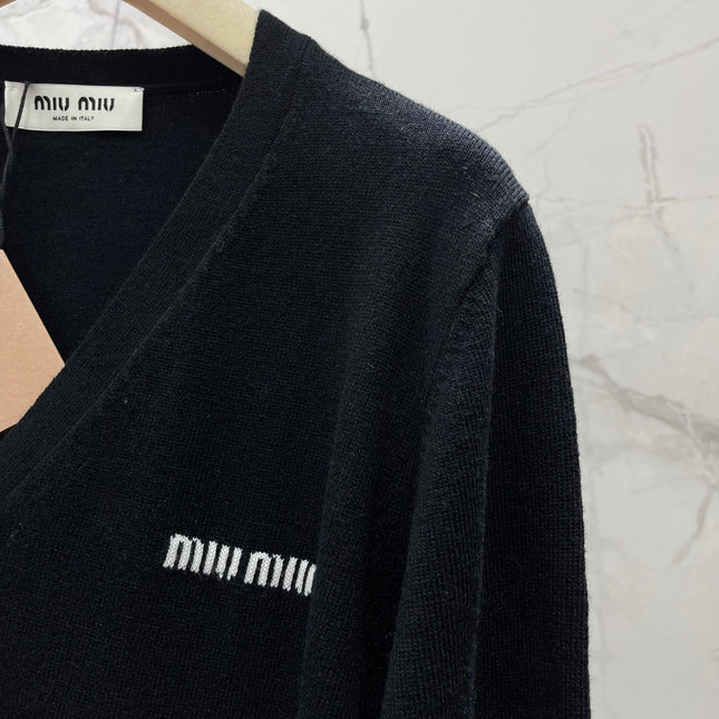 MIUMIU 26S V-NECK KNIT CARDIGAN 1300
